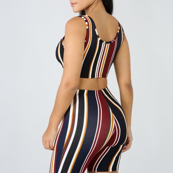 Set - Picture 2 of 3